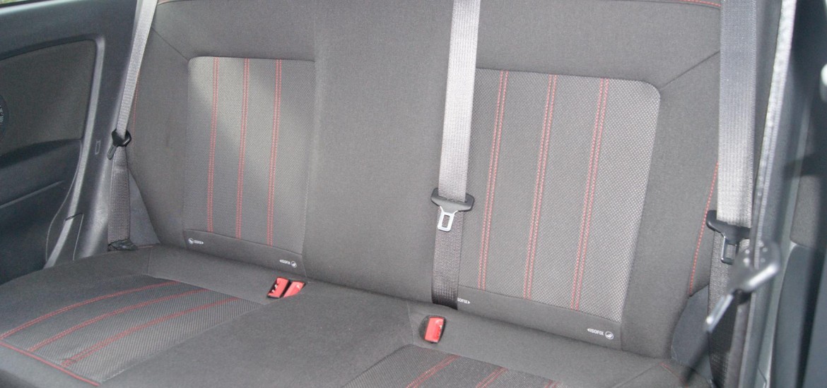 Tierhaarentfernung bei einem Opel Corsa - Nachher