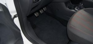 Tierhaarentfernung bei einem Opel Corsa -Nachher