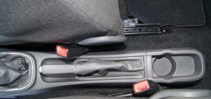 Tierhaarentfernung bei einem Opel Corsa - Vorher