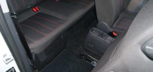 Tierhaarentfernung bei einem Opel Corsa - Nachher